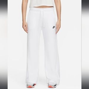 COPY - Womens Nike Wide Leg Sweats 7/8 Length
